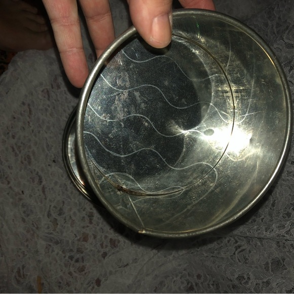 A set of three fruitcake/ wedding cake baking pans. Non removable bottoms - Picture 9 of 13